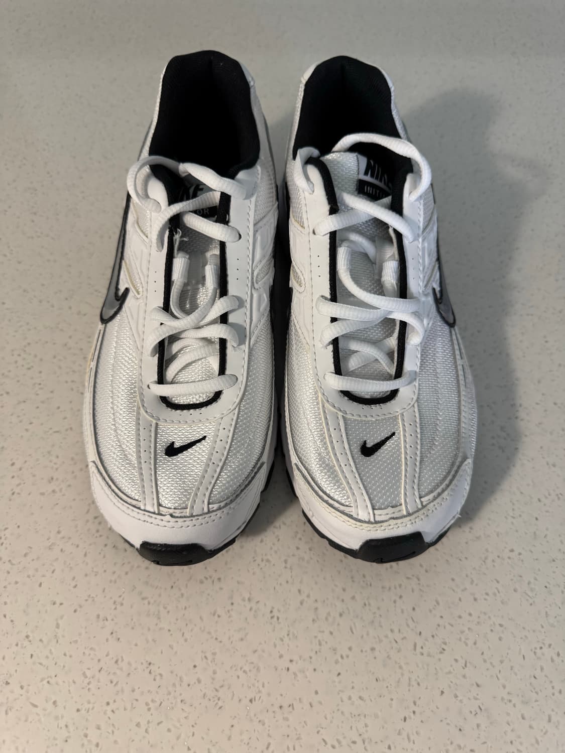 (W245) (새 상품) 나이키 이니시에이터 화이트 블랙 상품이미지1