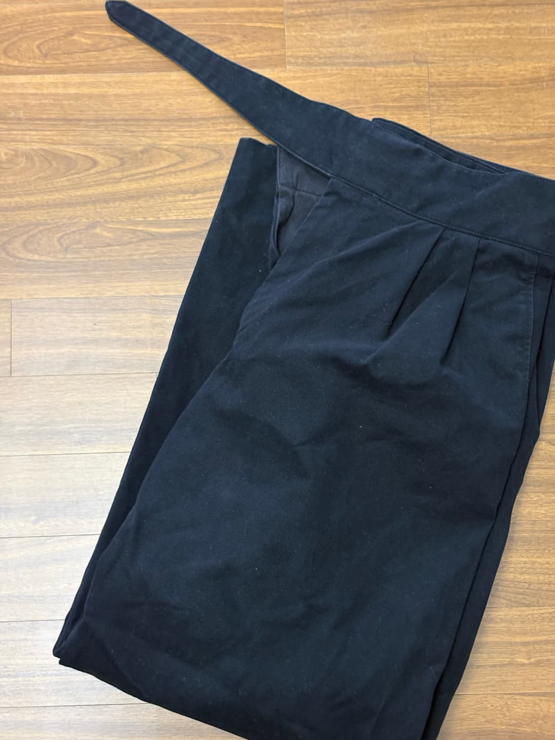 cos 벨트 디테일 플리티드 와이드 레그 트라우저 블랙 50 상품이미지5