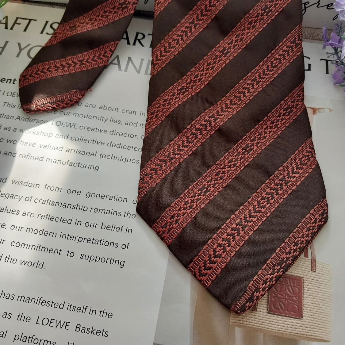 트루사르디 실크 브라운 스트라이프 넥타이 9.2cm A+등급 K1317
 상품이미지4