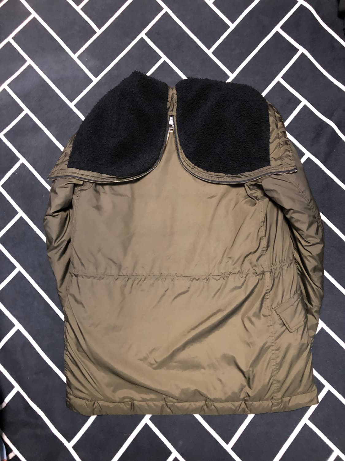 (횡재가)띠어리 시어링 무스탕 사선패딩/몽클레어타임스톤우영미톰포드에르메스 상품이미지4