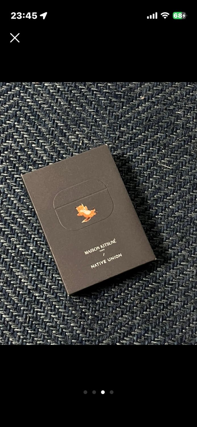 [새상품] 메종 키츠네 에어팟 프로 케이스 상품이미지3