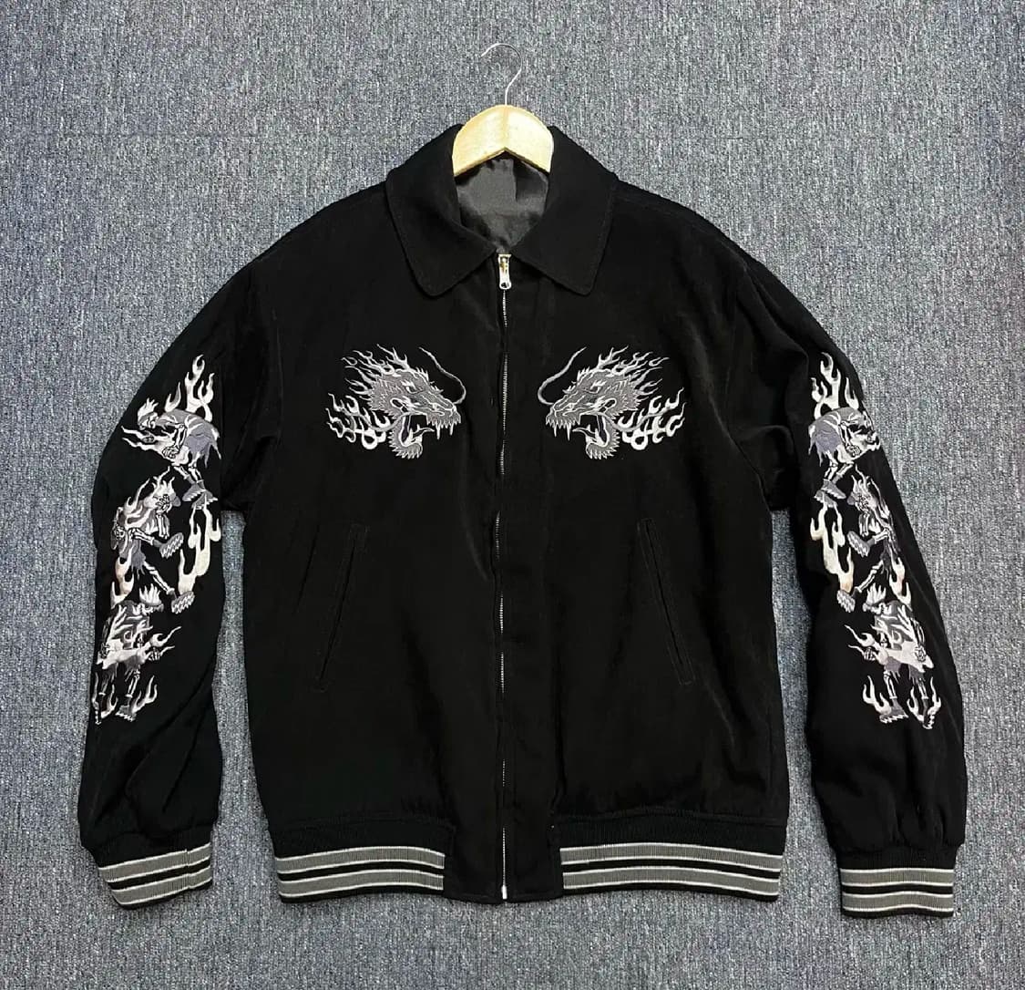 MPQ 스카쟌 벨벳 리버시블
자켓 16fw 상품이미지1