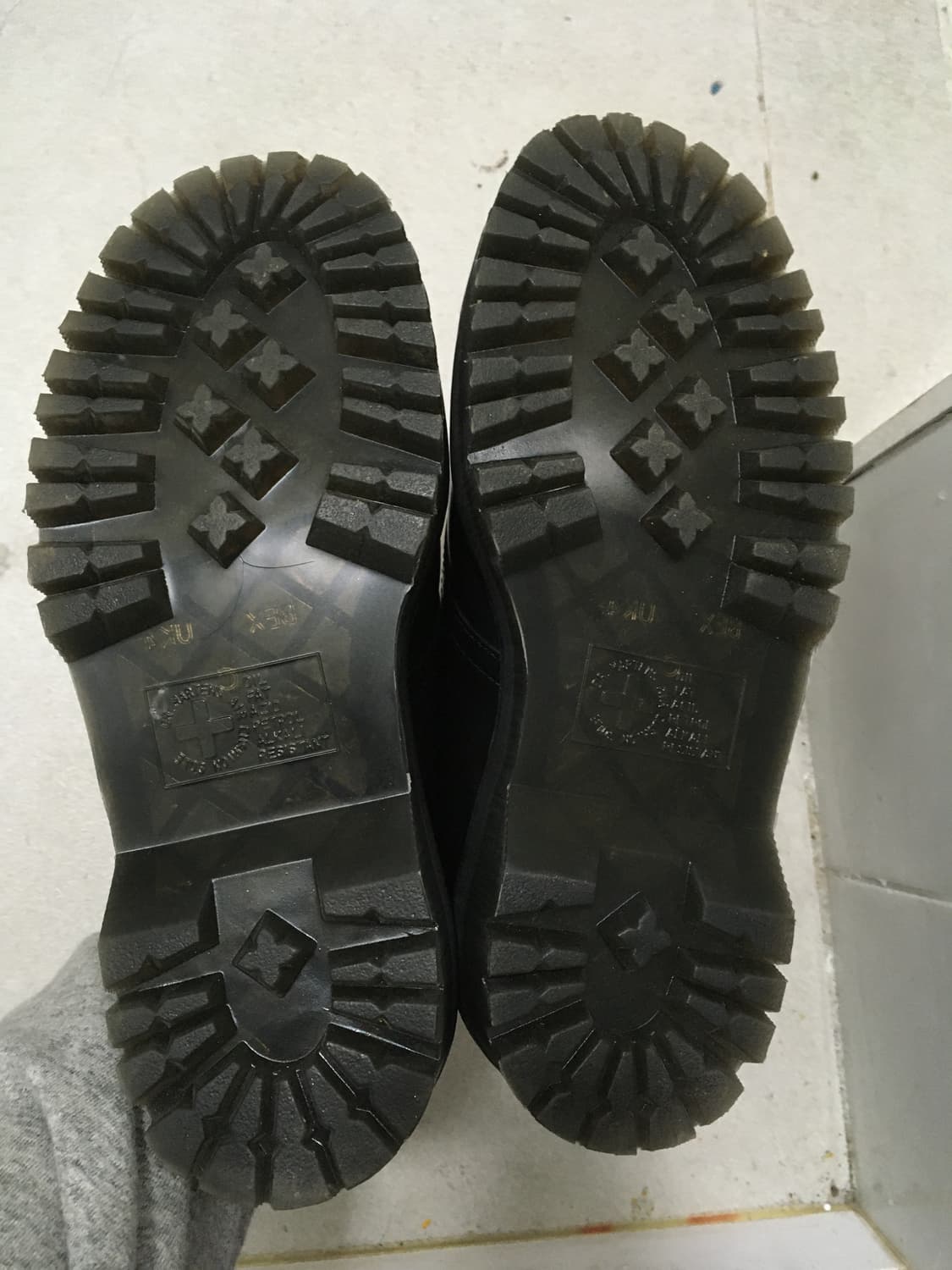 닥터마틴 1461 쿼드 블랙 230 상품이미지5