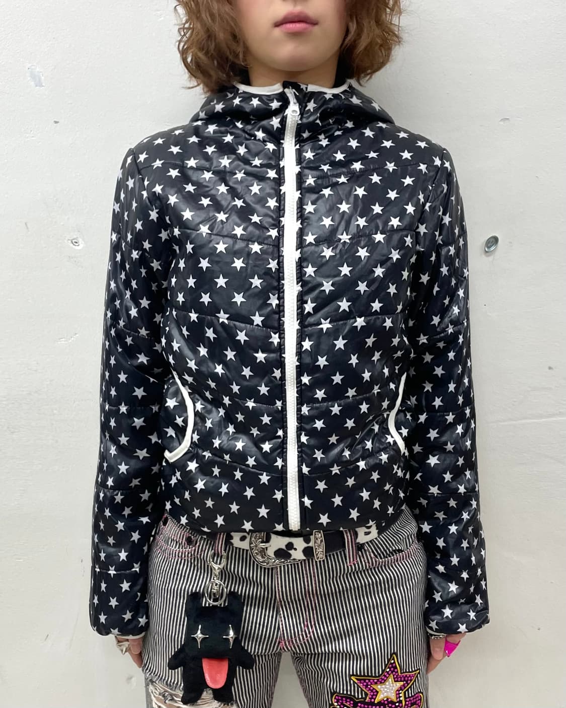 Glossy star black padded jacket 상품이미지2