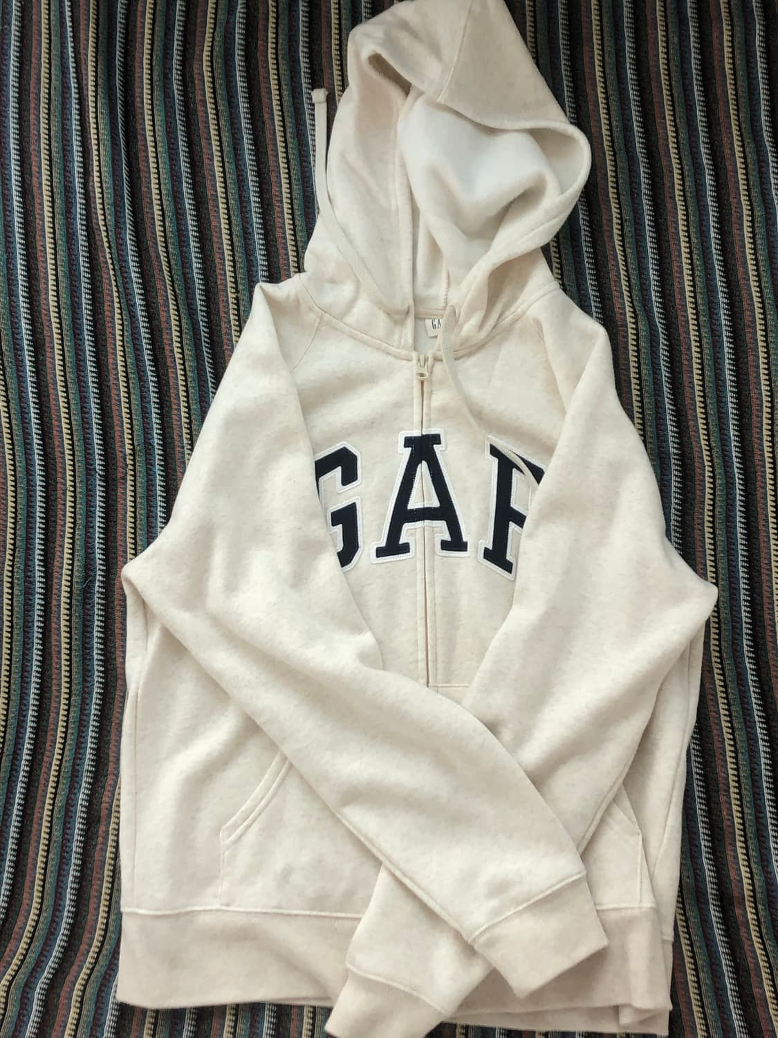 갭 아이보리 빅로고 후드집업 상품이미지1