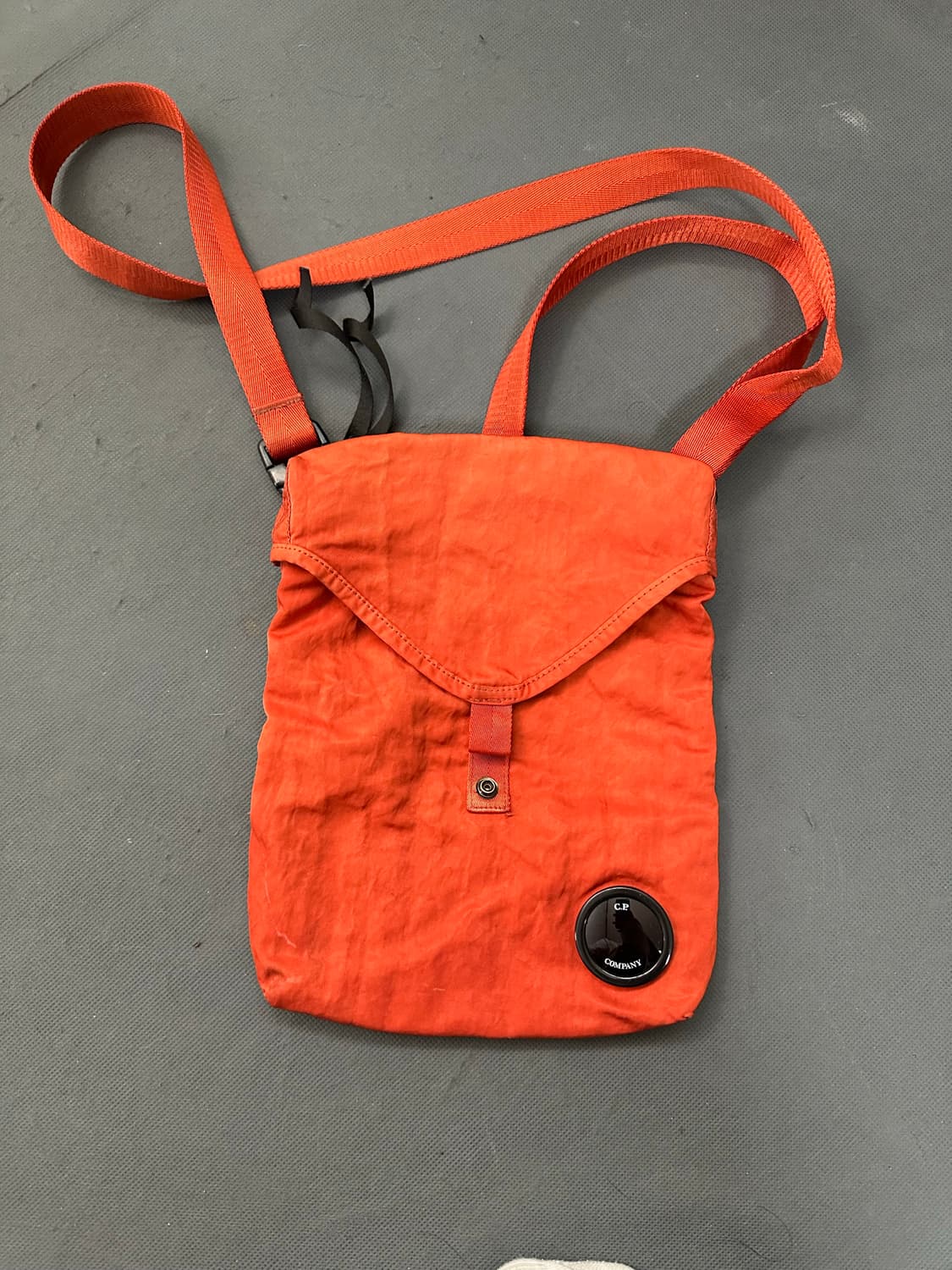 C.P. COMPANY Nylon B Garment Dyed crossb 상품이미지8