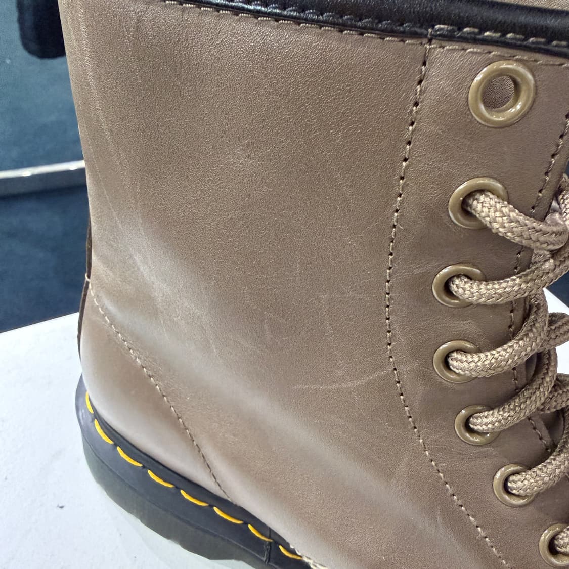 [270mm] 닥터마틴 32025 아티무스 8홀 워커 부츠 상품이미지3