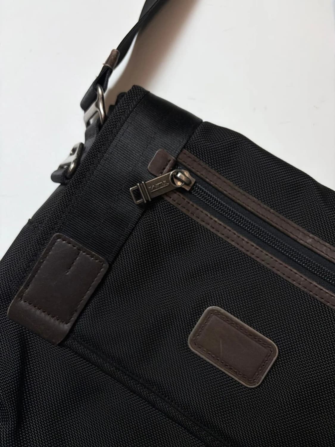 투미 TUMI 알파 브라보 빌 미니 메신저 백 Q1518 상품이미지4