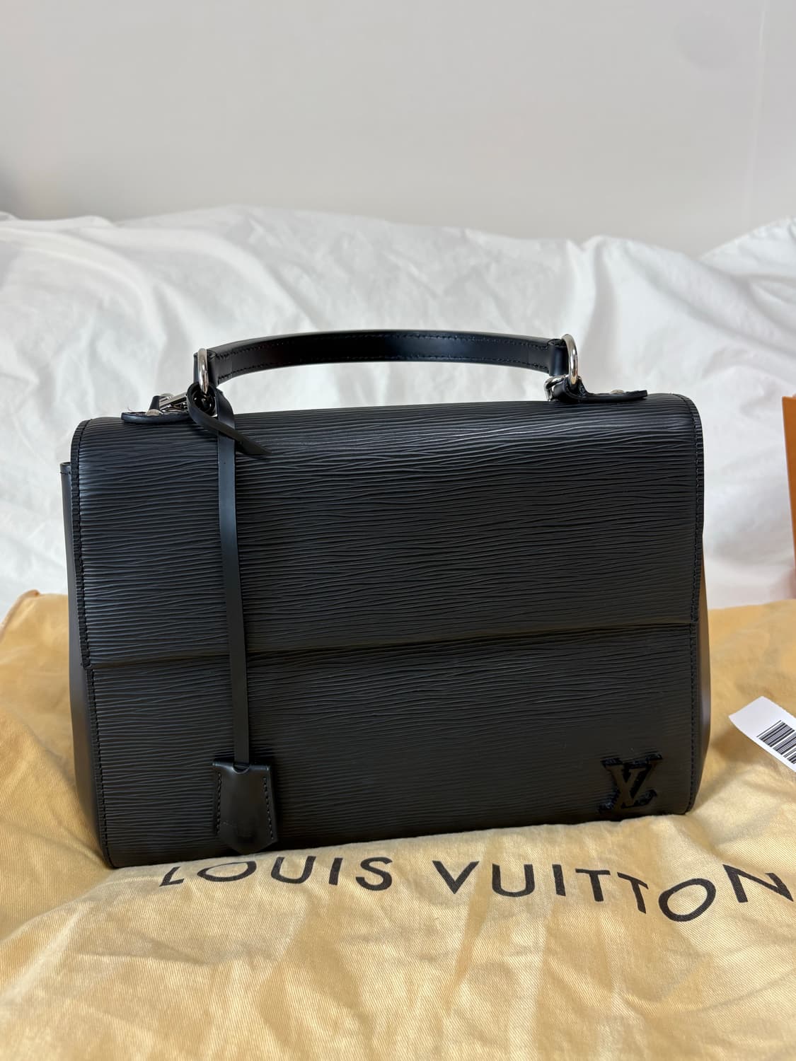 루이비통 클루니 mm 에피 블랙 상품이미지1