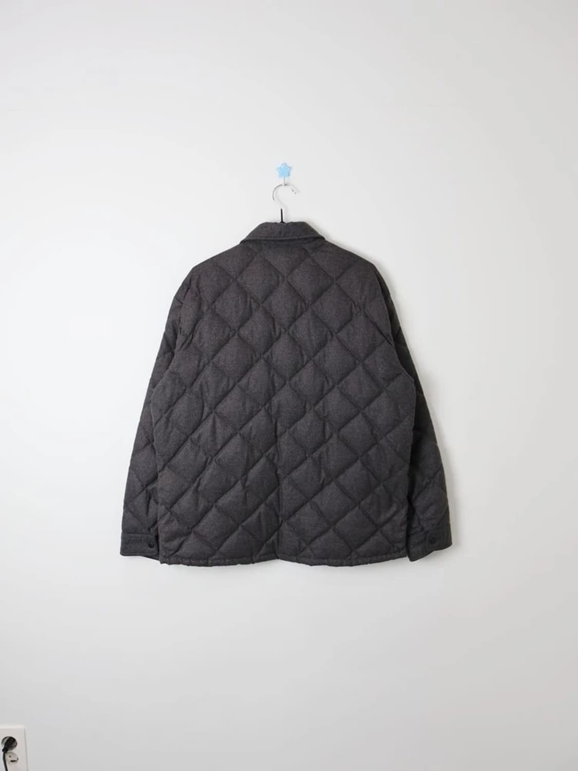 CLOSSHI Harris Tweed Pocket Quilted Down 상품이미지2