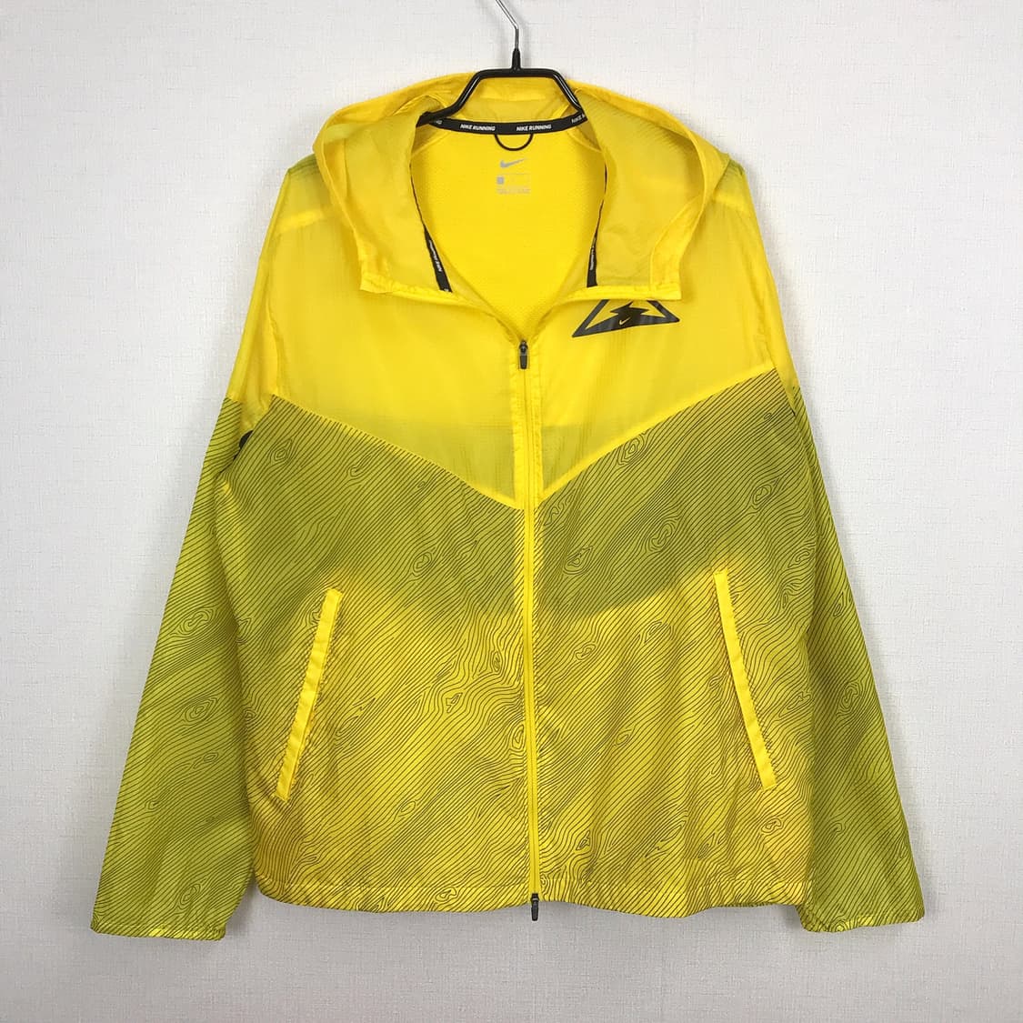 나이키 NIKE 런닝 트레일 경량 바람막이 남성L (100) 상품이미지2