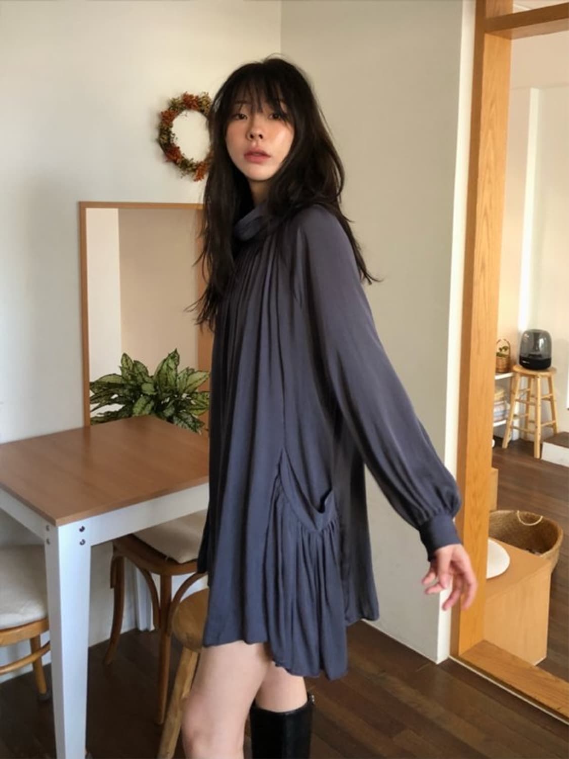 플로우 셔링 원피스 차콜 상품이미지1