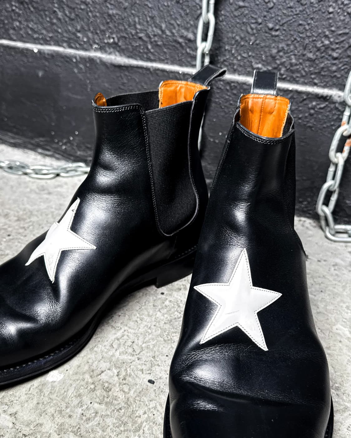 GIVENCHY – Rider Chelsea Star Boots 상품이미지3