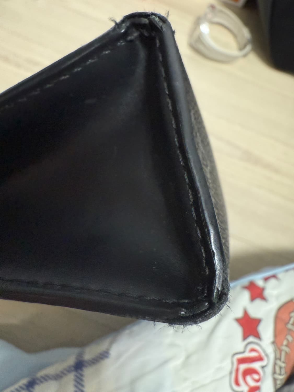 루이비통 포쉐트 보야주 클러치 MM 급처 상품이미지3