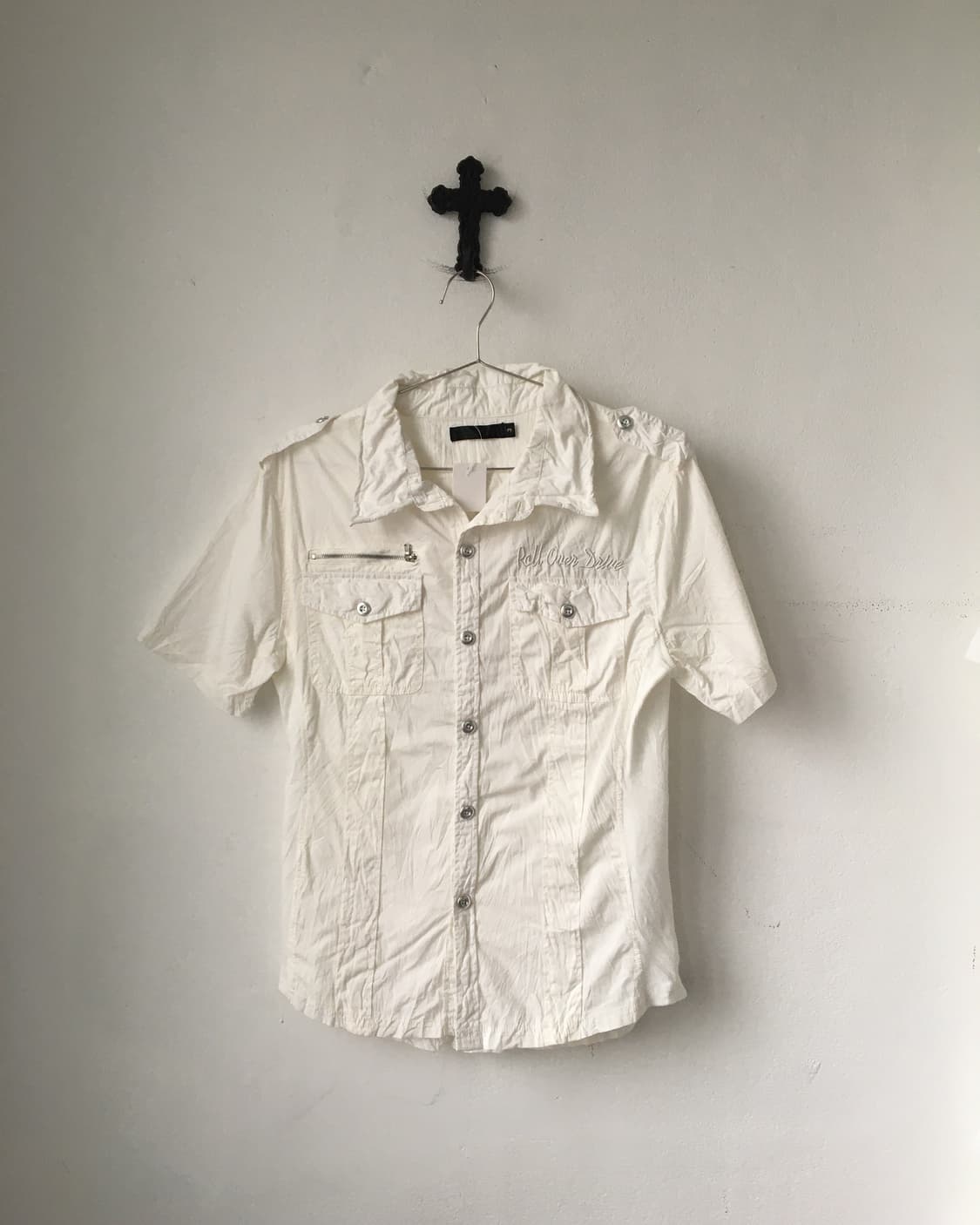 Back needle work point shirt 상품이미지3
