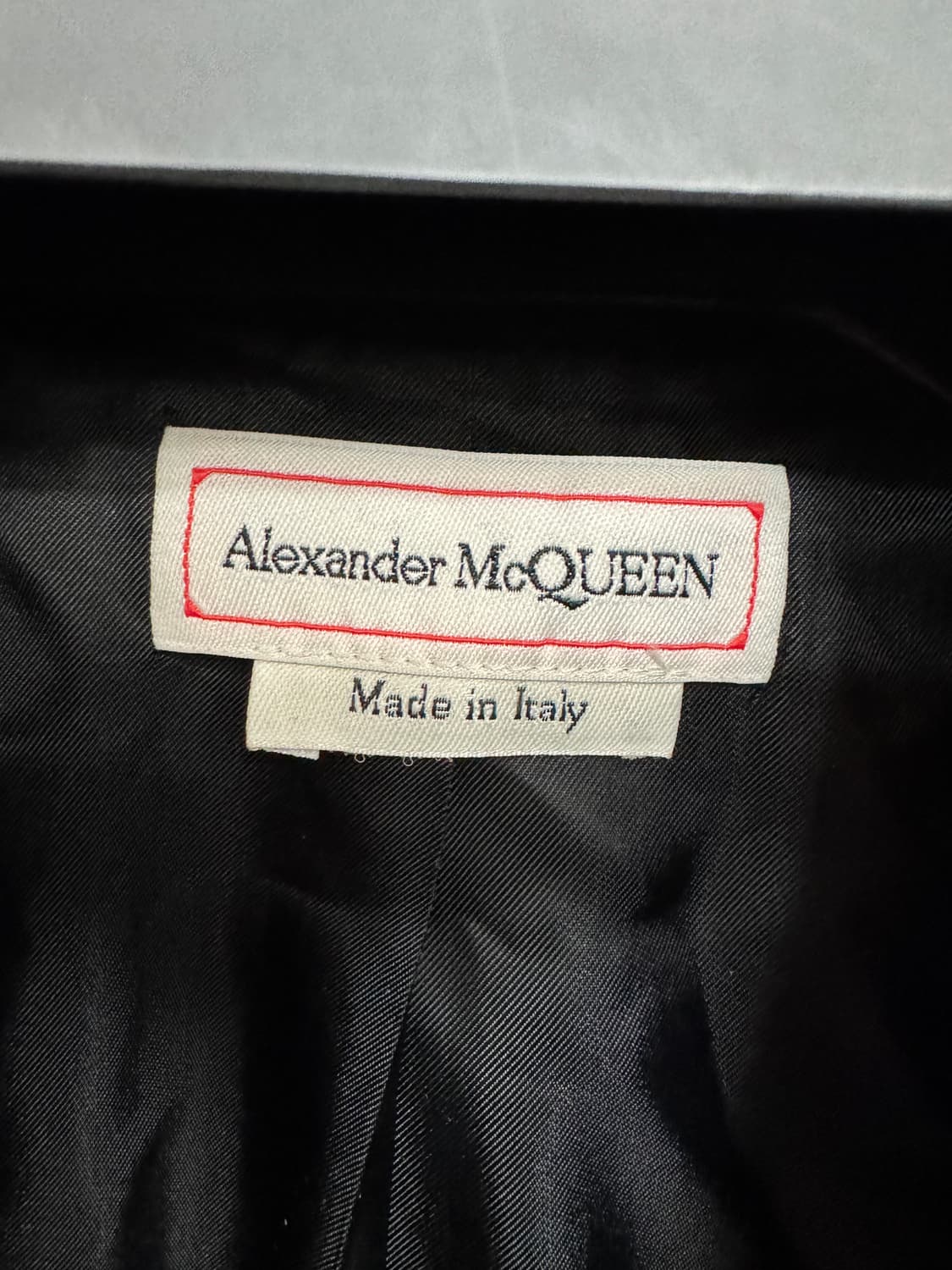 백화점판 알렉산더맥퀸 크롭 블레이저 자켓 40사이즈  상품이미지2