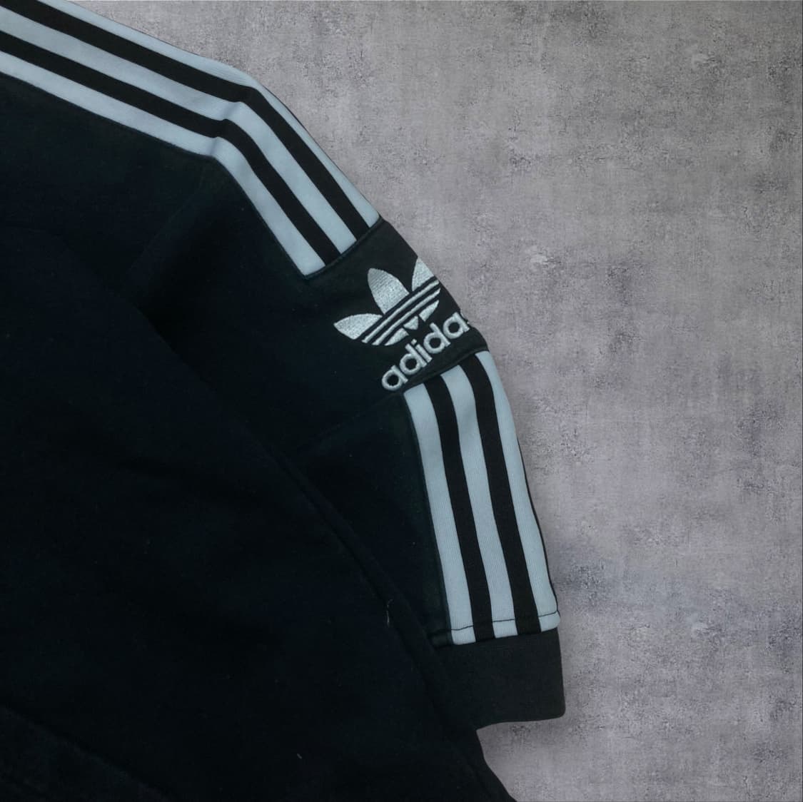 아디다스 오리지날 로고 사이드 라인 블랙 후드티 상품이미지2