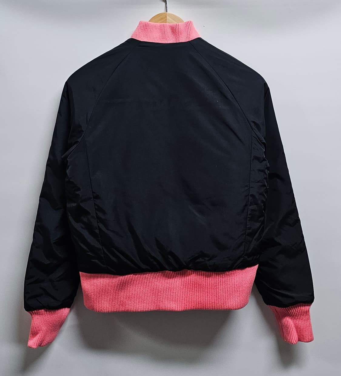 아디다스 블랙 핑크 배색 봄버 자켓 90 상품이미지2