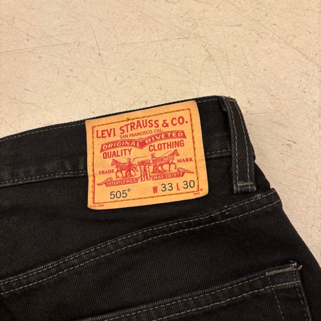 리바이스 505 블랙 데님 팬츠 상품이미지2