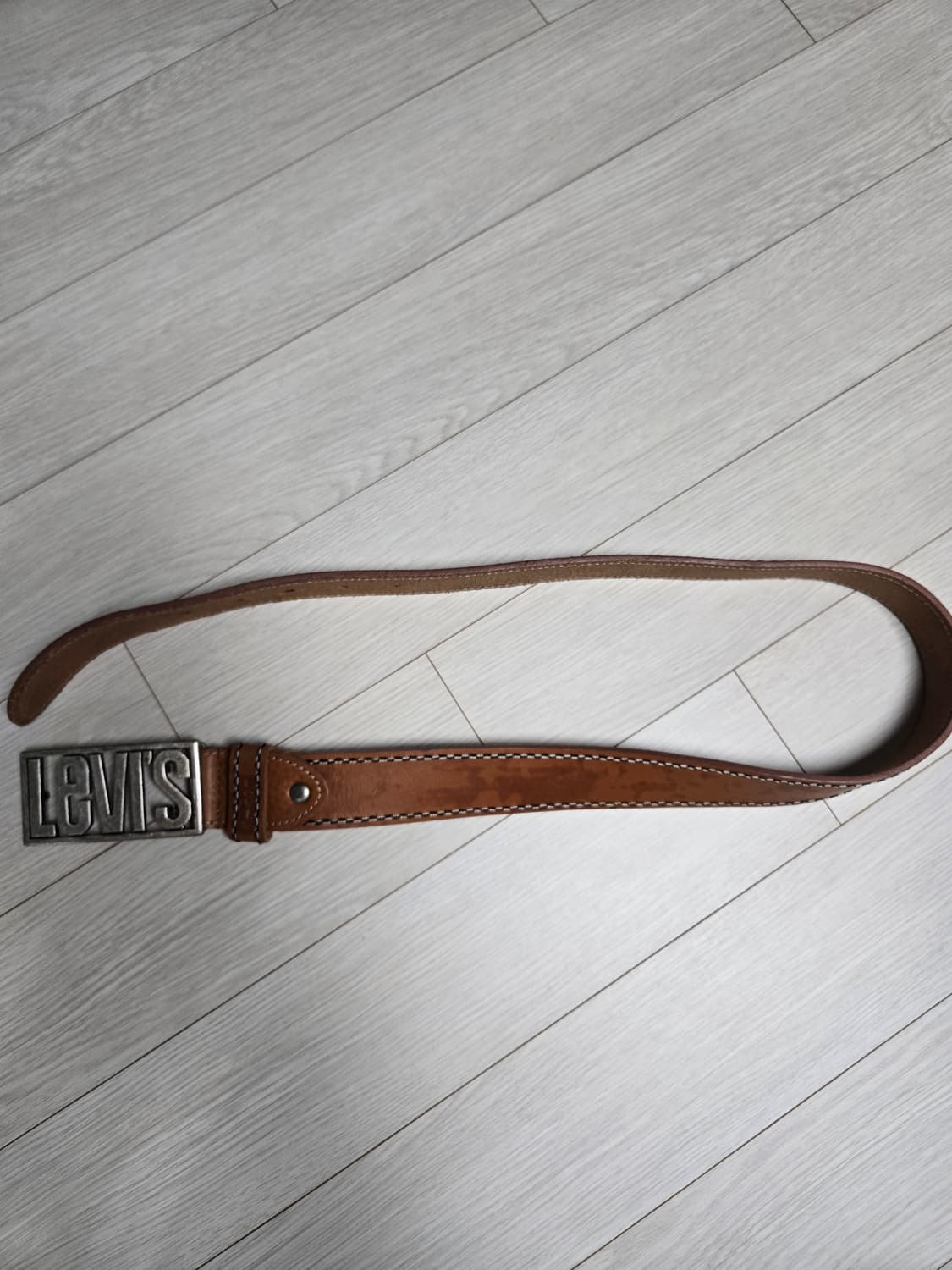 리바이스 빅레터링 가죽밸트 상품이미지2