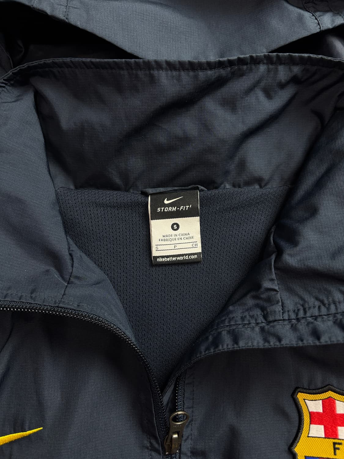 나이키 스톰핏 FC 바르셀로나 레트로 풋볼 레인 바람막이 1691 상품이미지4