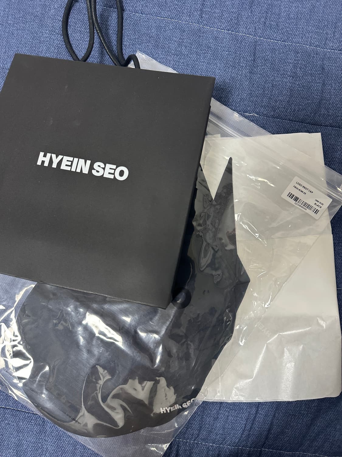 혜인서 스토어  익스클루시브 노트 캡 블랙 상품이미지4