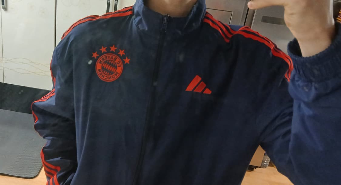 "아디다스 바이에른 뮌헨 양면 바람막이 L 상품이미지1