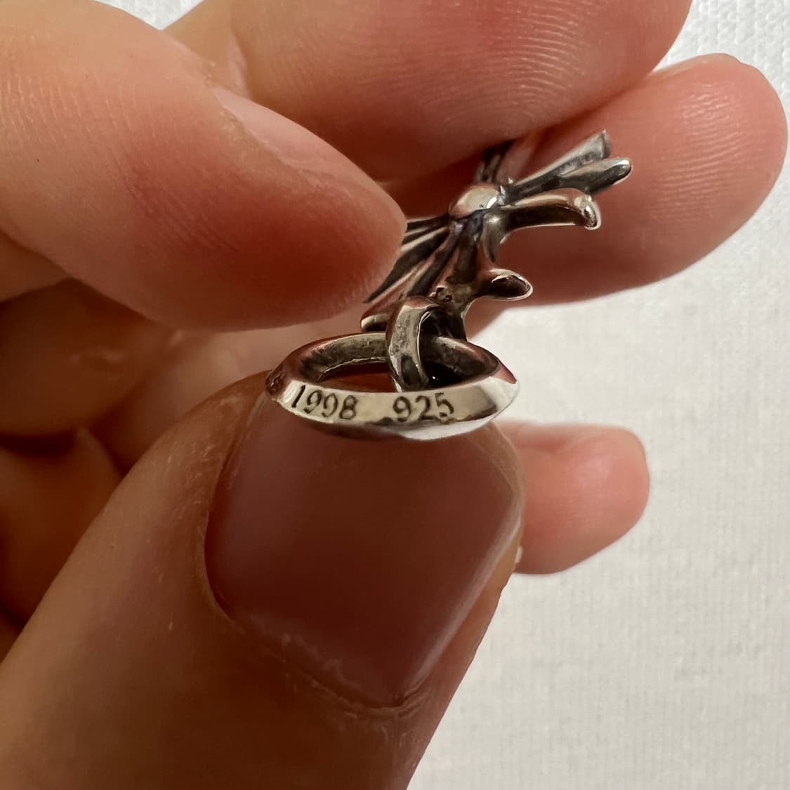 크롬하츠 타이니크로스 팬던트 판매합니다  상품이미지5