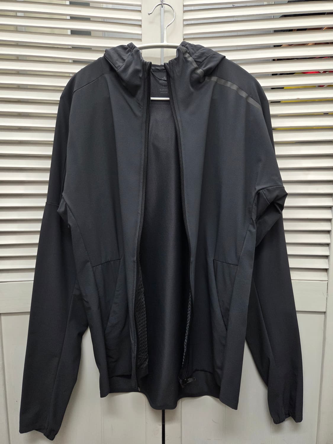 아디다스 Z.N.E 러닝 자켓 상품이미지2