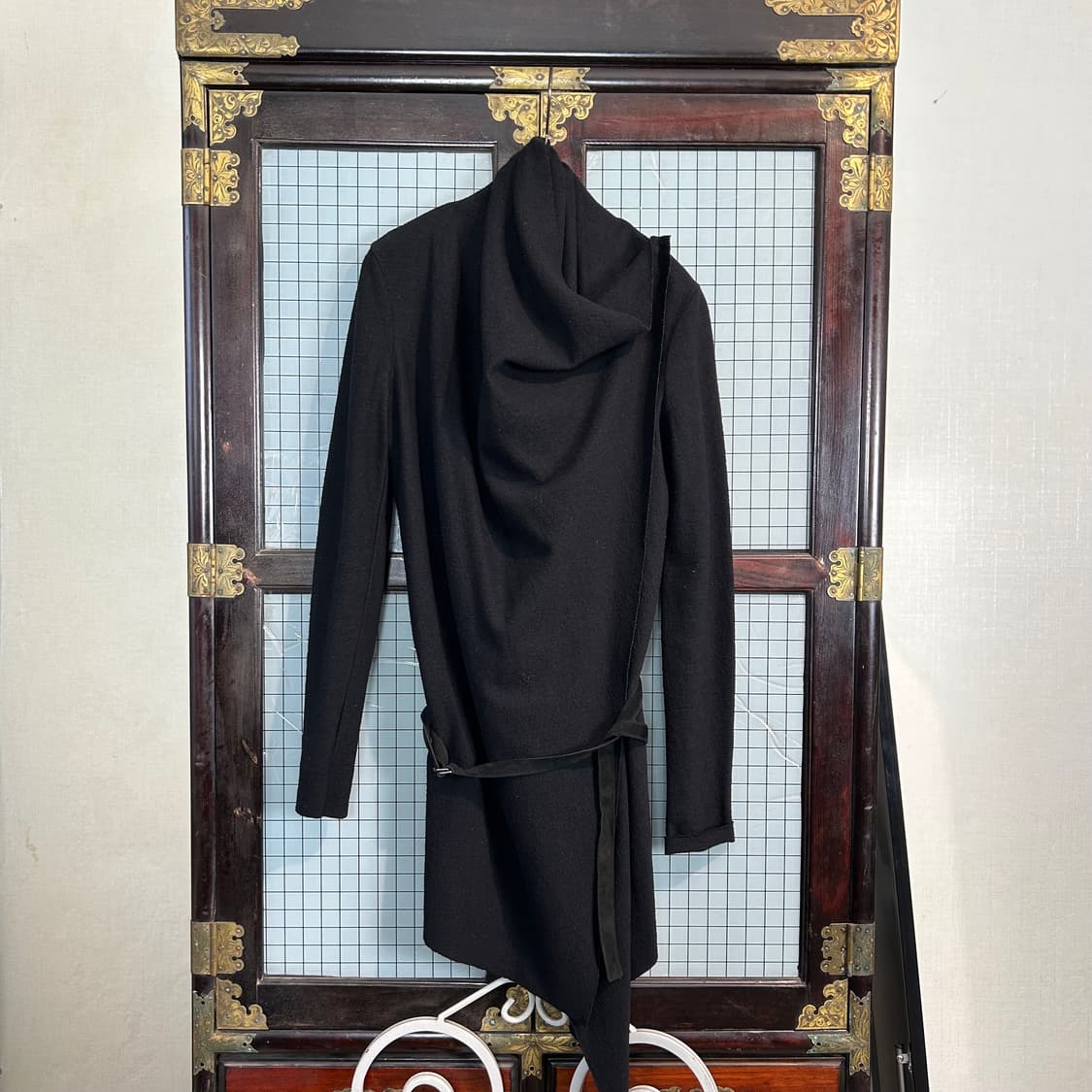 헬무트랭 드레이프 벨티드 랩 가디건 상품이미지3