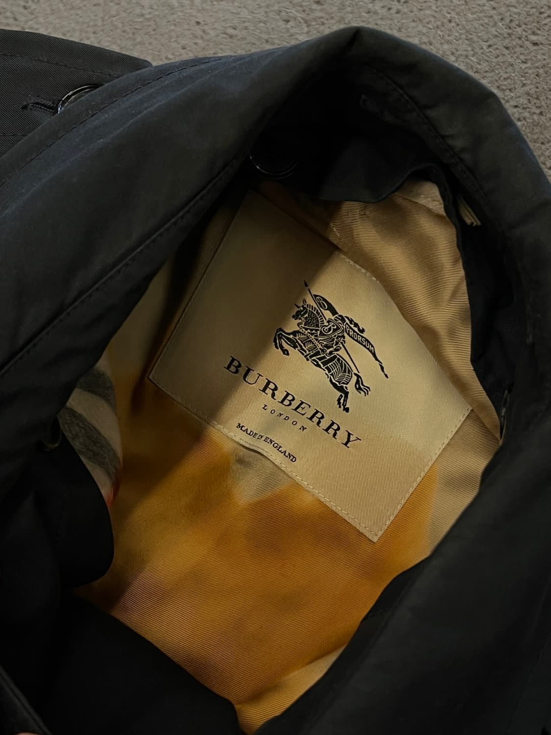 버버리 백화점판 트렌치코트 처분 상품이미지6