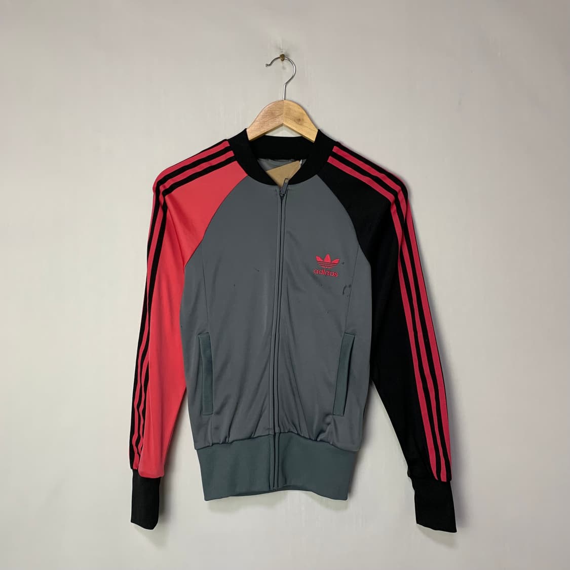 아디다스 져지 회색/핑크/블랙 빈티지 여성 집업 xs 상품이미지1