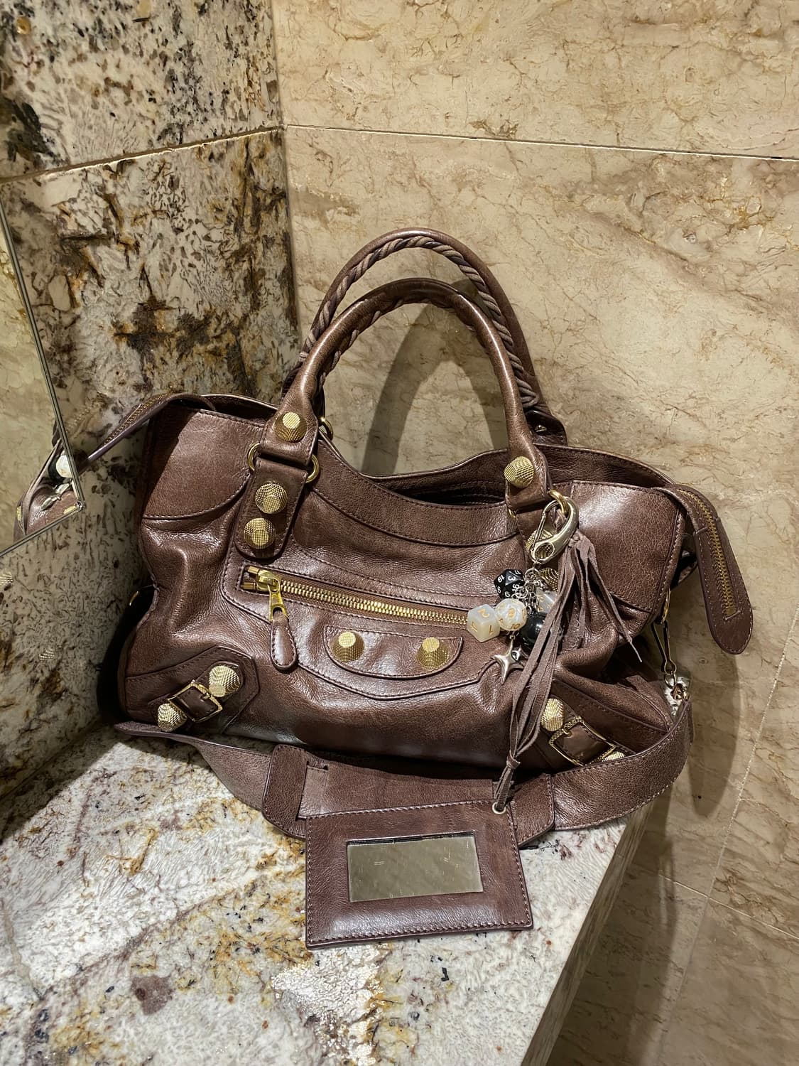 발렌시아가 모터백 상품이미지2