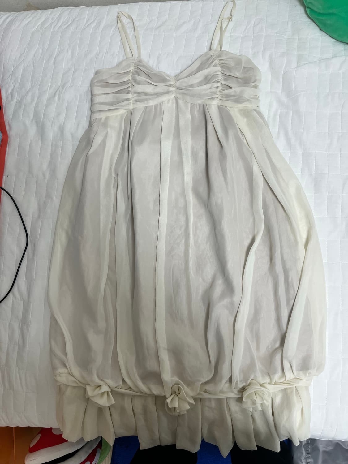 아이보리 베이지 쉬어 원피스 상품이미지1