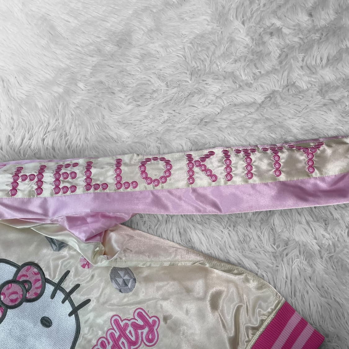 헬로키티 굿즈 키티 자수 스카잔 자켓 핑크 상품이미지7