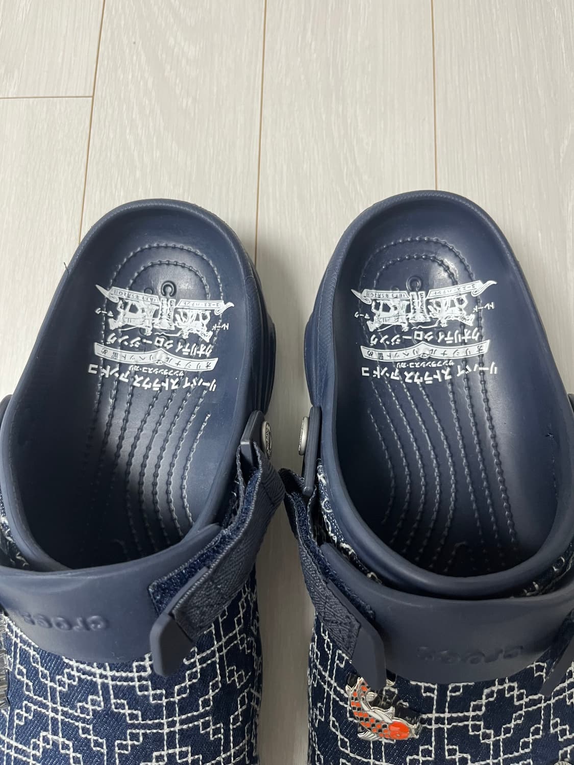 리바이스 크록스 네이비 290 판매 상품이미지2