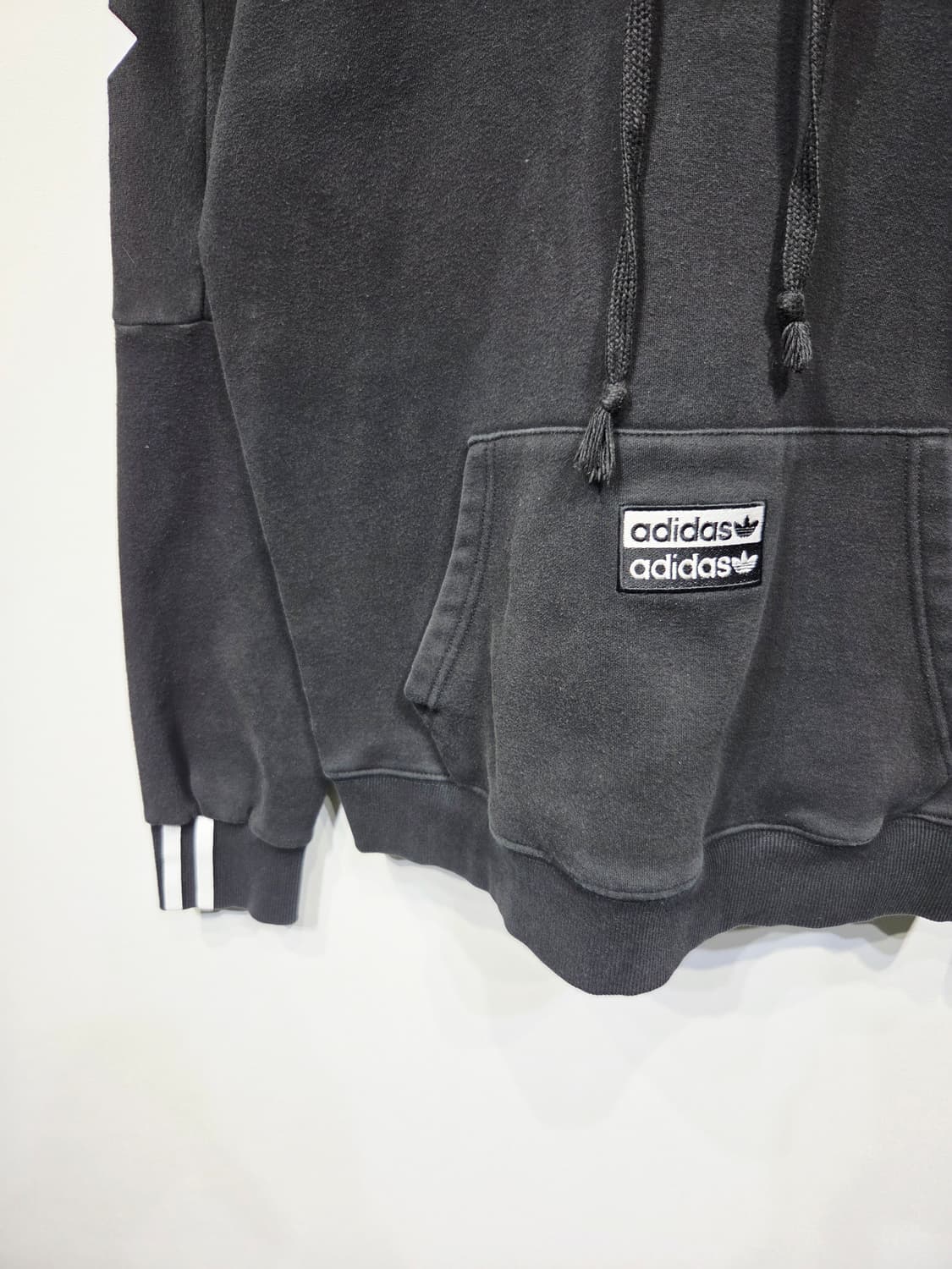 아디다스 블랙 기모 후드티 트레포일 로고_M 상품이미지3