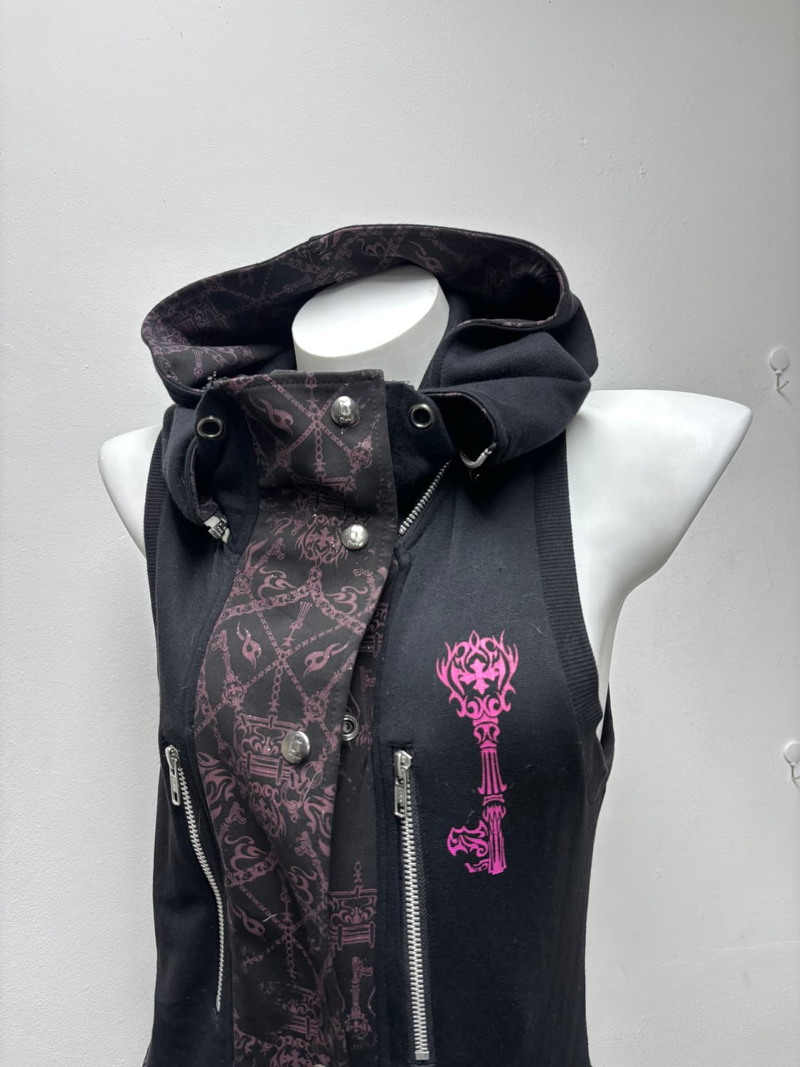 [Nine]00’s Gothic Print Hoodie Vest 상품이미지7