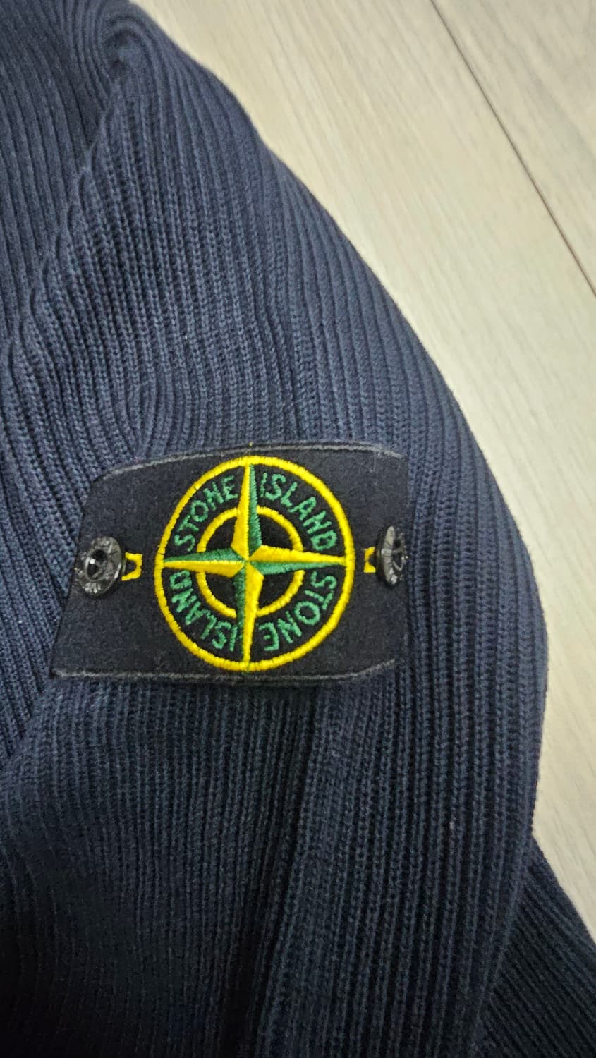 (24fw) 스톤아일랜드 와펜 니트 M 상품이미지3