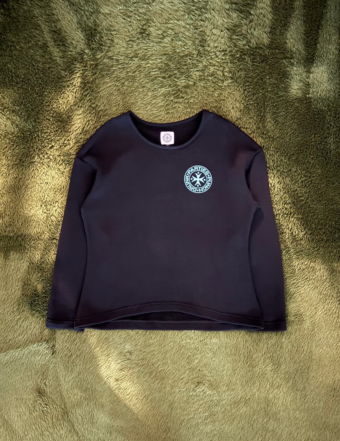 [1] 펀치드렁크파티즈 로고 프린트 테리 롱슬리브 블랙 상품이미지1