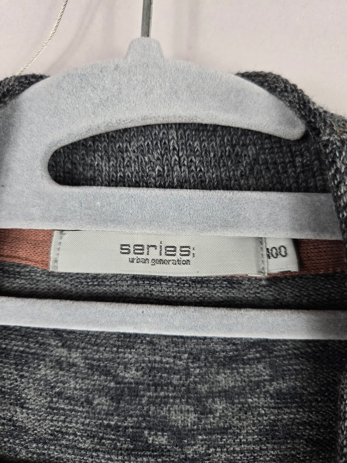 [무료배송]시리즈 100 남성 스트라이프 브이넥 긴팔 니트 가디건 상품이미지7