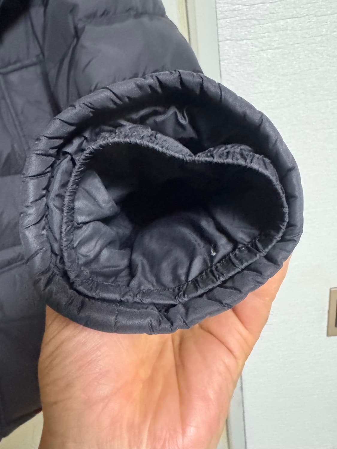 몽클레어 클루니 네이비 패딩 상품이미지9