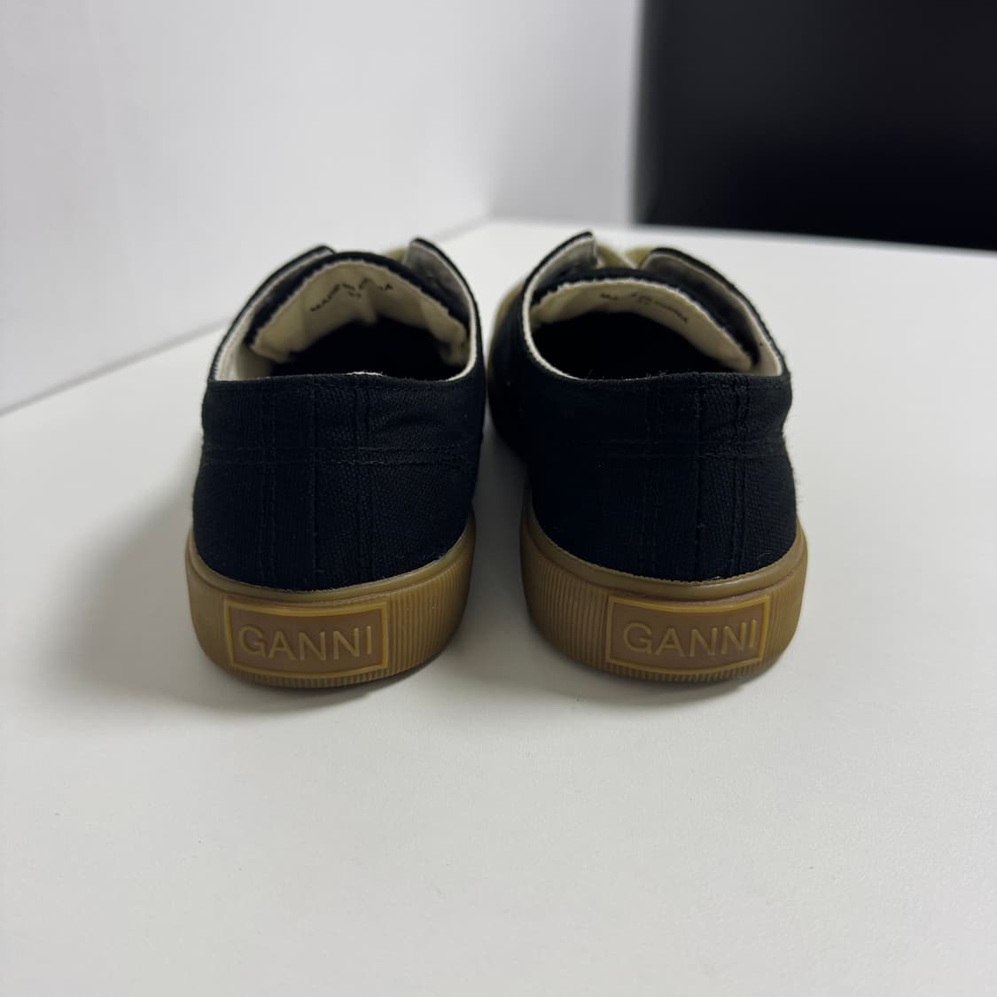 GANNI 로고 자수 레이스업 스니커즈 상품이미지3