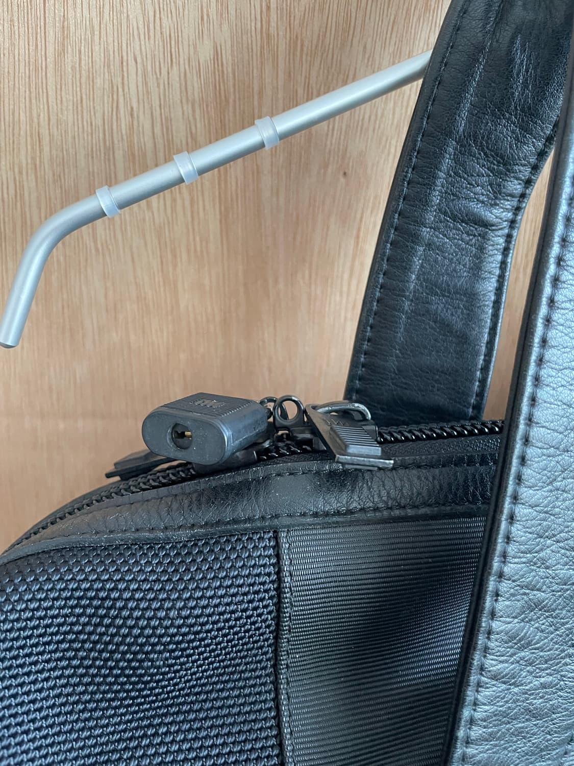 이세이미야케 빅 보스턴 백 상품이미지7