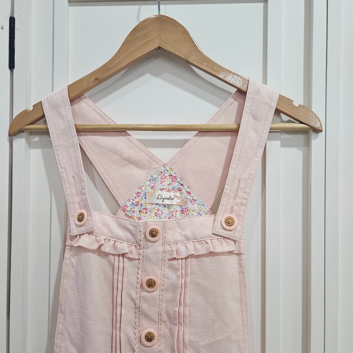 리즈멜로(Lizmelo) 딸기우유 프릴 멜빵팬츠 상품이미지2