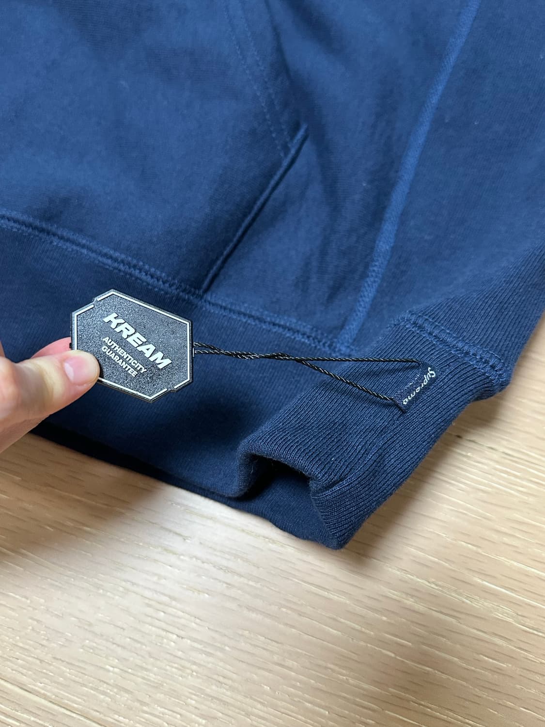 슈프림 컬리지에이트 후드티 24ss 네이비 XL 새상품 상품이미지2