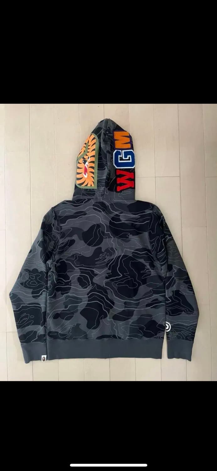 베이프 샤크후드 M사이즈 상품이미지1