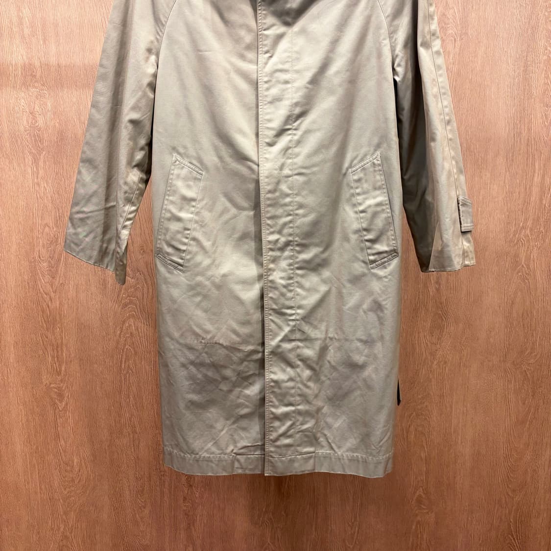 크리스찬 디올 싱글 트렌치 코트 백 벨트 스트랩 디테일 카키 베이지 상품이미지5