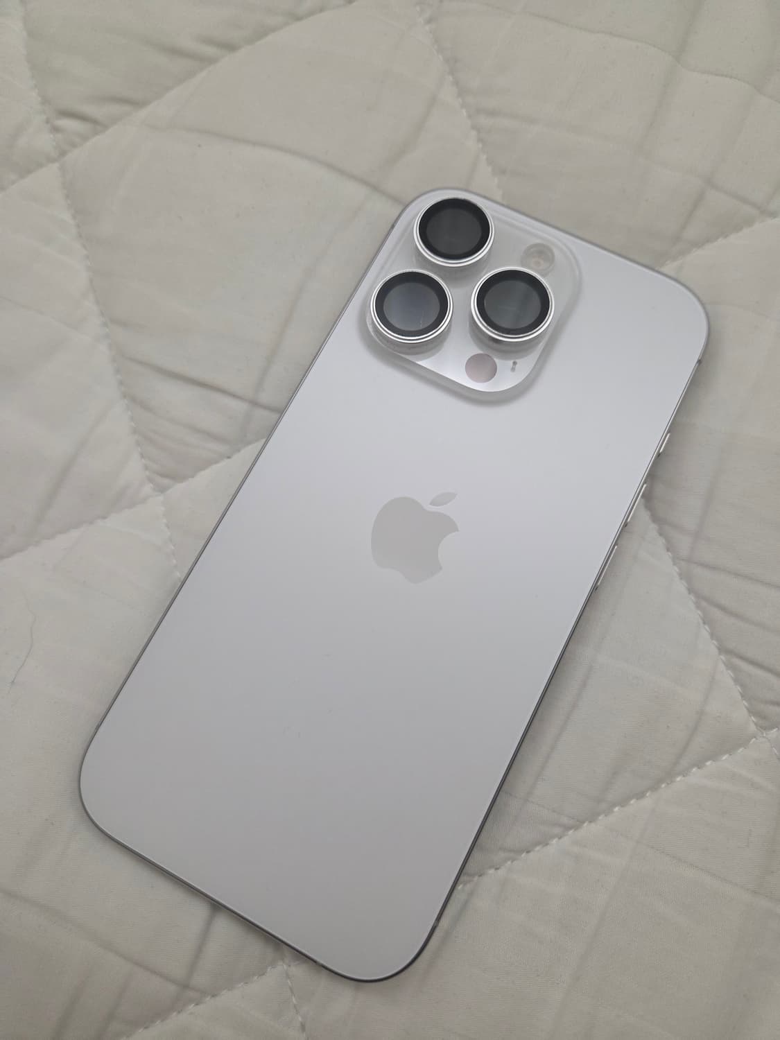 아이폰16프로 256gb 화이트 팔아요  상품이미지2