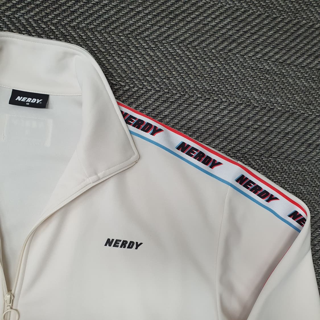 널디 간절기 트랙탑 집업져지 남자105 상품이미지4